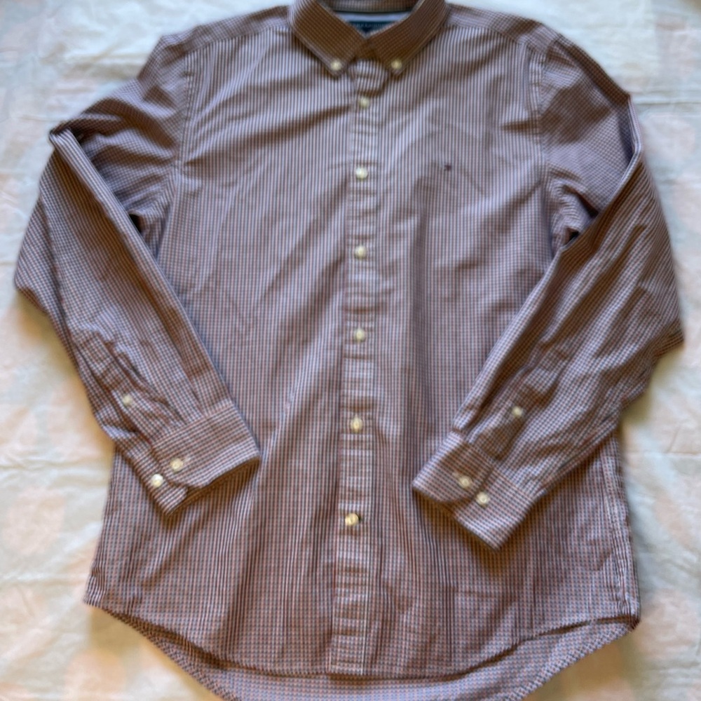 Tommy Hilfiger Men's Classic Fit Red, White & Blue Button-Up Size Medium